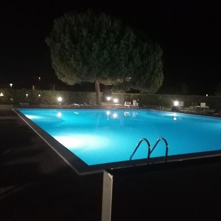 Casa Gisela Appartement Desenzano del Garda Buitenkant foto