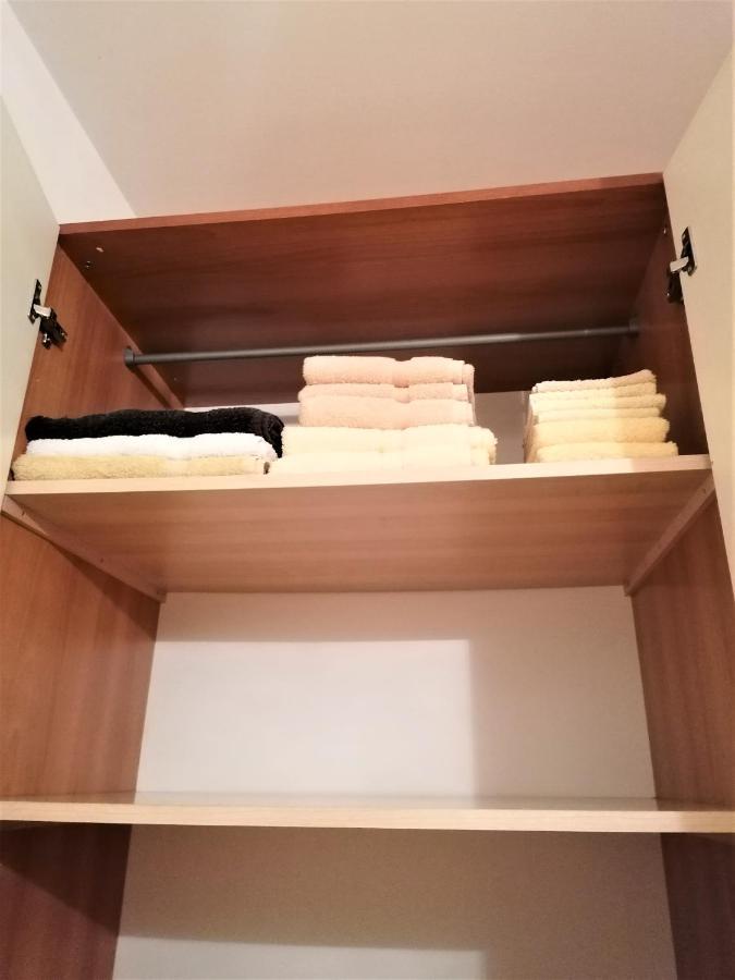 Casa Gisela Appartement Desenzano del Garda Buitenkant foto