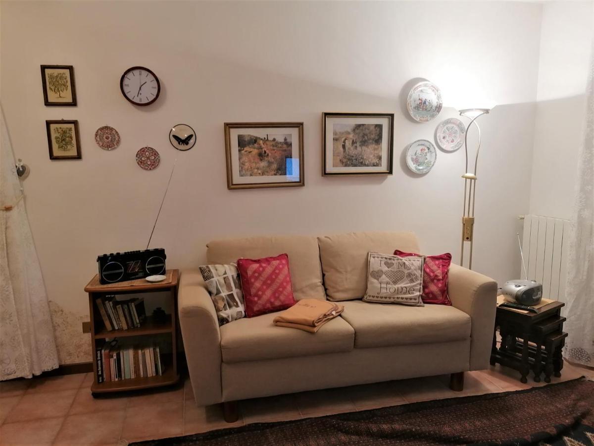 Casa Gisela Appartement Desenzano del Garda Buitenkant foto